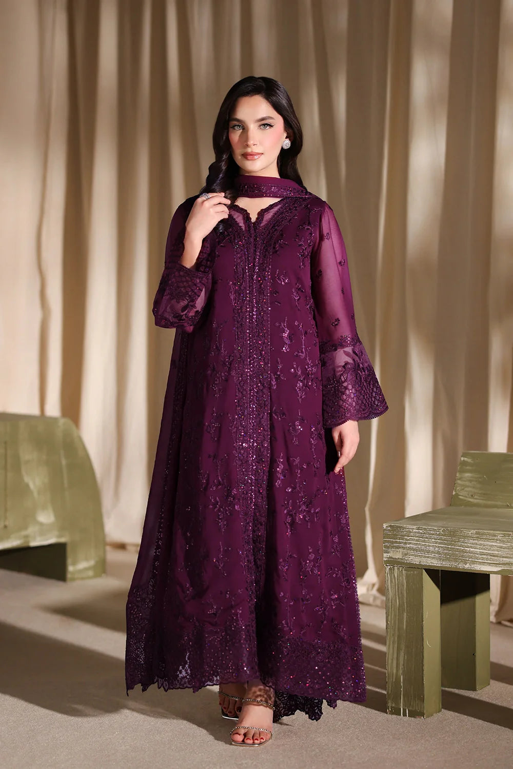 Garnelle - Luxury Chiffon Pakistani Suit - Pre-Order - View 4
