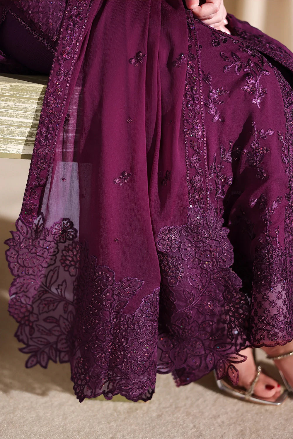 Garnelle - Luxury Chiffon Pakistani Suit - Pre-Order - View 7