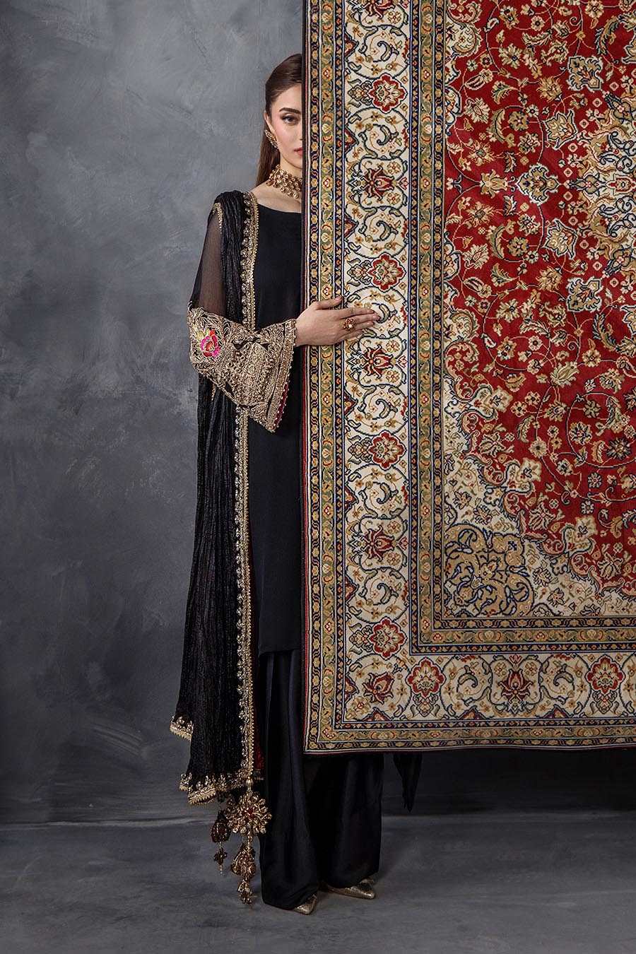 P-300 - Luxury Pakistani Suit - Pre-Order - View 4